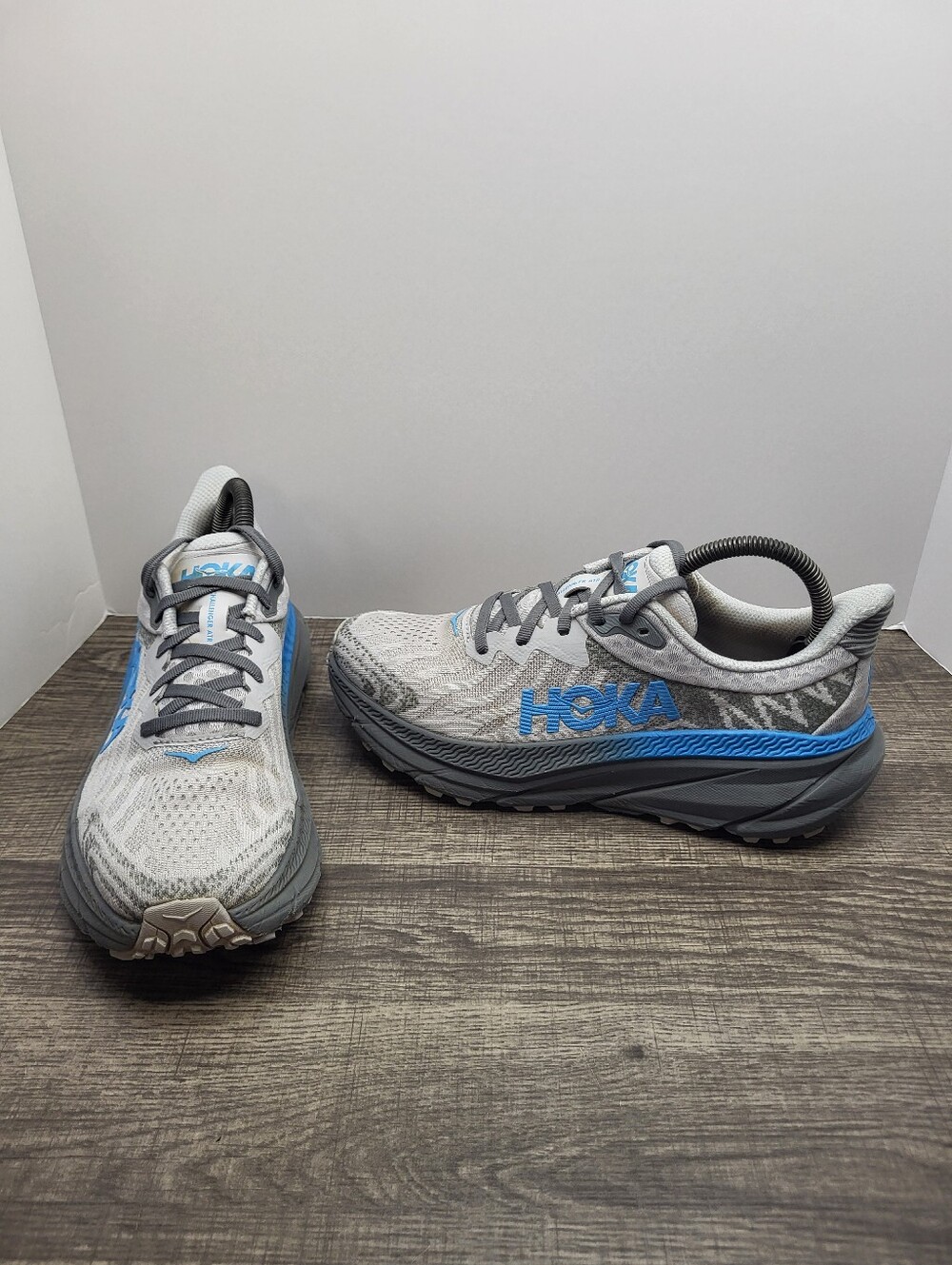 Hoka Challenger ATR 7 Women's 8 B Grey Blue Trail Running Shoes Sneakers